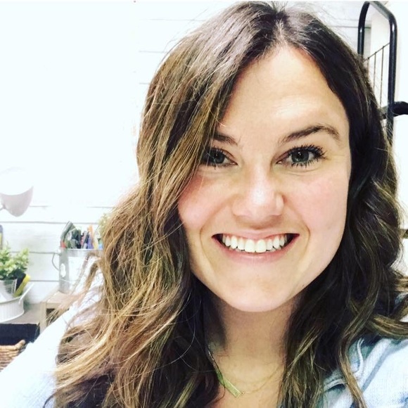 Meet your Posher, Martina - Picture 1 of 1